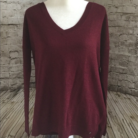 American Eagle Outfitters Sweaters - American Eagle V-Neck Sweater Ribbed Sleeves